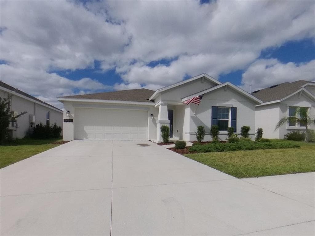 34591 SHELLBACK STREET LEESBURG, FL 34788
