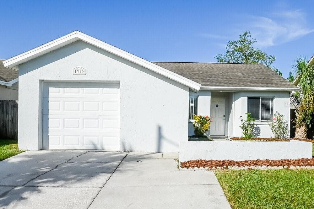 1310 COOLMONT DRIVE BRANDON, FL 33511