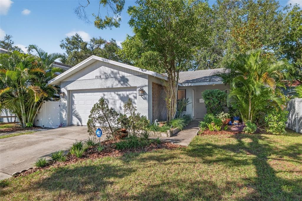 7016 2ND STREET N ST PETERSBURG, FL 33702