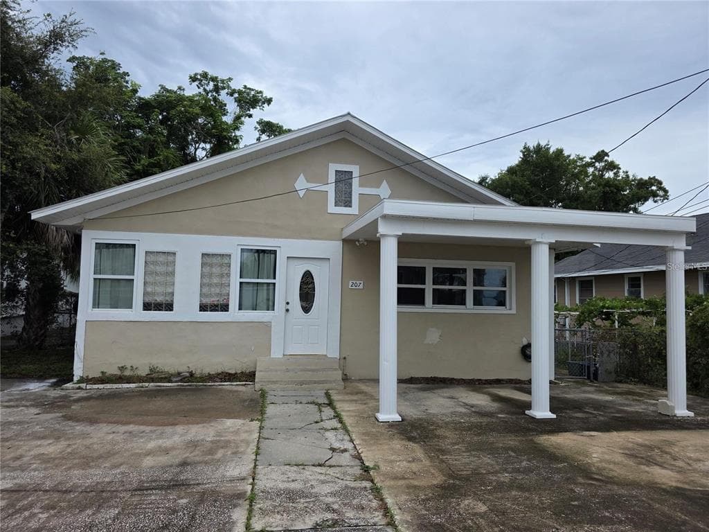 207 HIBISCUS STREET TARPON SPRINGS, FL 34689