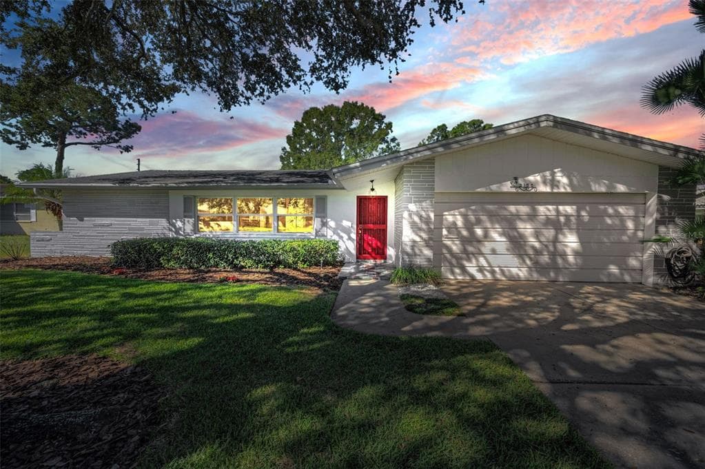 2150 SARAZEN DRIVE DUNEDIN, FL 34698
