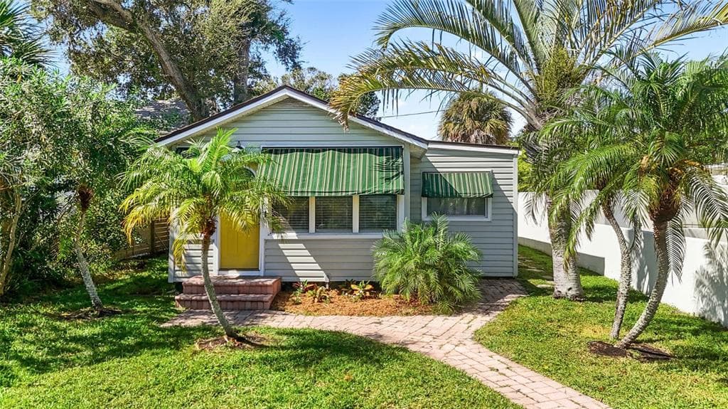 2925 CLINTON STREET S GULFPORT, FL 33707