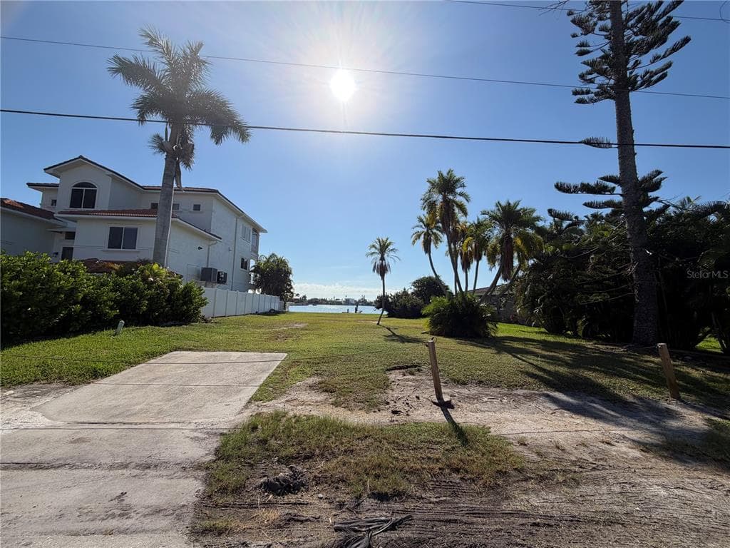 16325 REDINGTON DRIVE REDINGTON BEACH, FL 33708