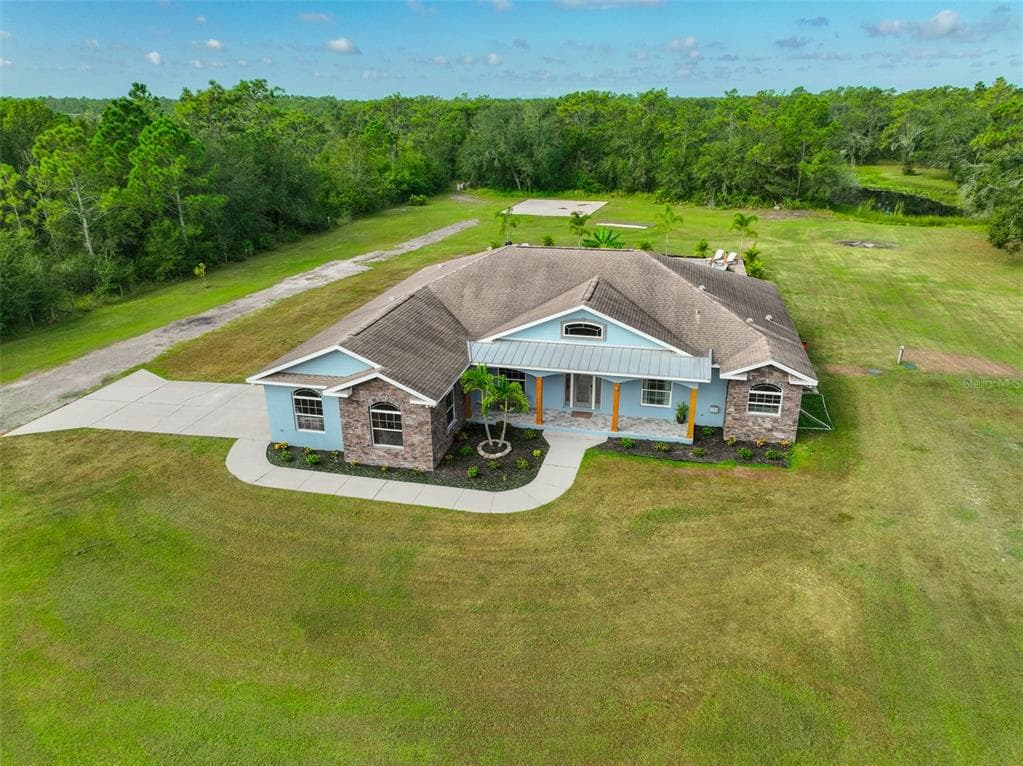 7404 VERNA BETHANY ROAD MYAKKA CITY, FL 34251