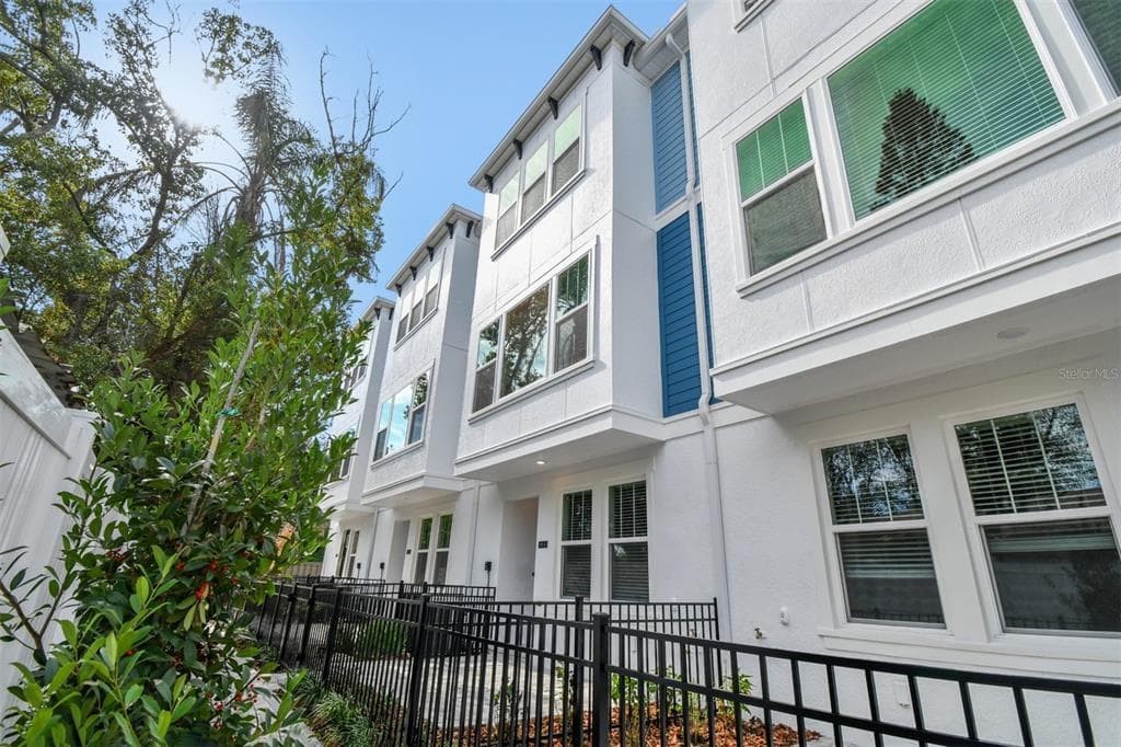 6605 N NEBRASKA AVENUE UNIT 14 TAMPA, FL 33604