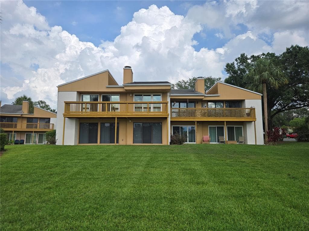 1051 S HIGHLAND STREET UNIT 4-E MOUNT DORA, FL 32757