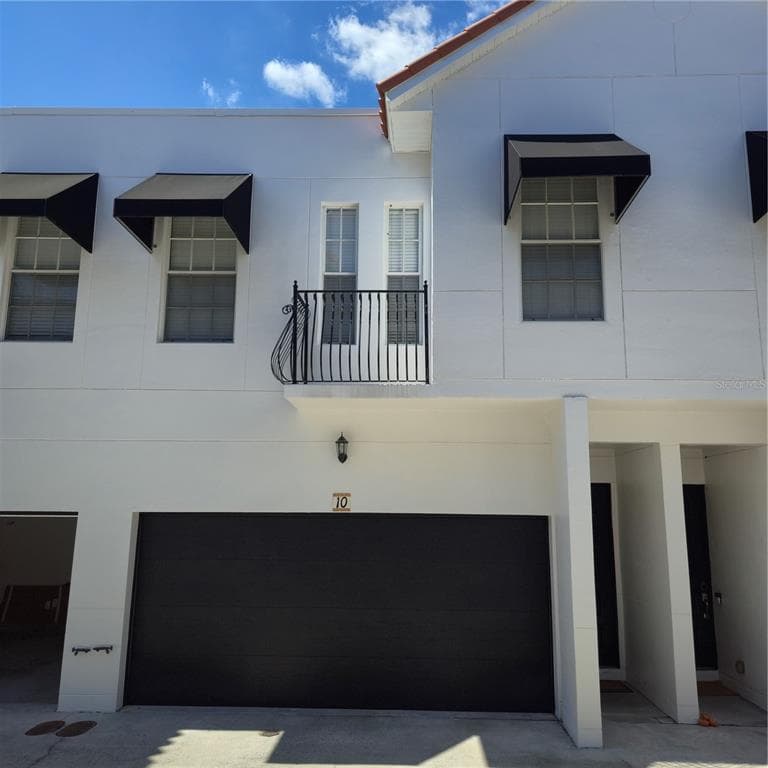 3210 W HORATIO STREET UNIT 10 TAMPA, FL 33609