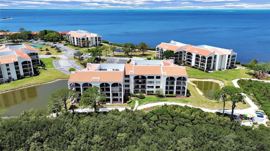203 MARINER DRIVE UNIT 203 TARPON SPRINGS, FL 34689