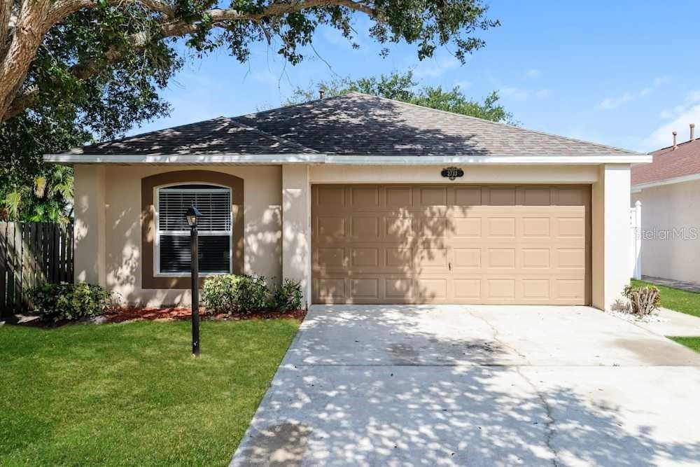 2733 MADERIA CIRCLE MELBOURNE, FL 32935