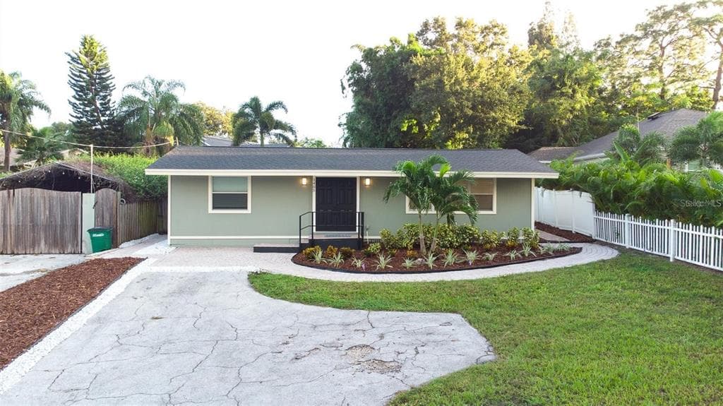1405 10TH STREET S SAFETY HARBOR, FL 34695