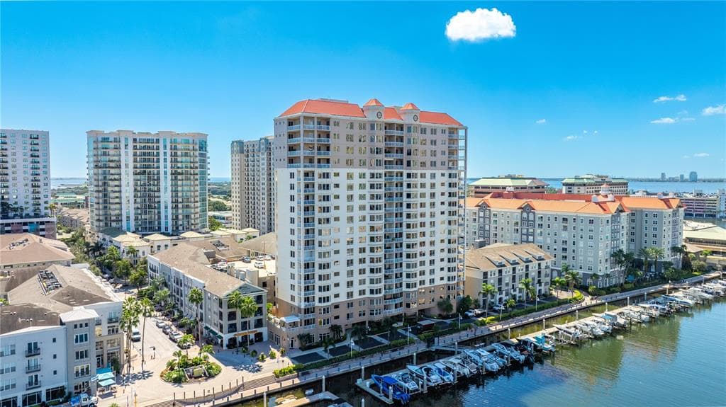 371 CHANNELSIDE WALK WAY UNIT 1103 TAMPA, FL 33602