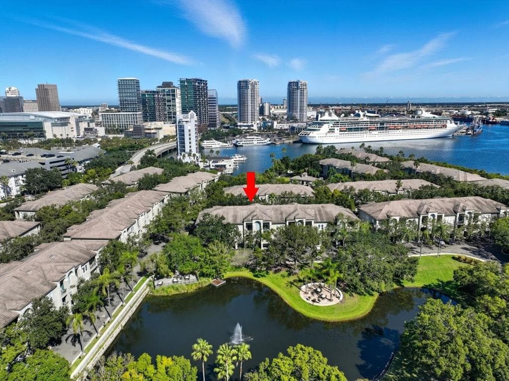 606 SEASCAPE WAY UNIT 606 TAMPA, FL 33602