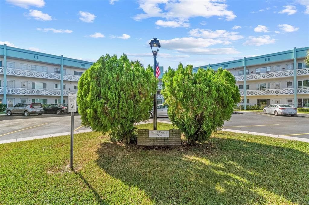 2455 FINLANDIA LANE UNIT 39 CLEARWATER, FL 33763