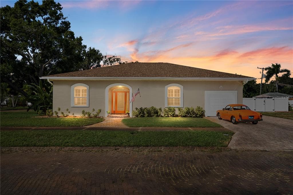 300 62ND STREET N ST PETERSBURG, FL 33710