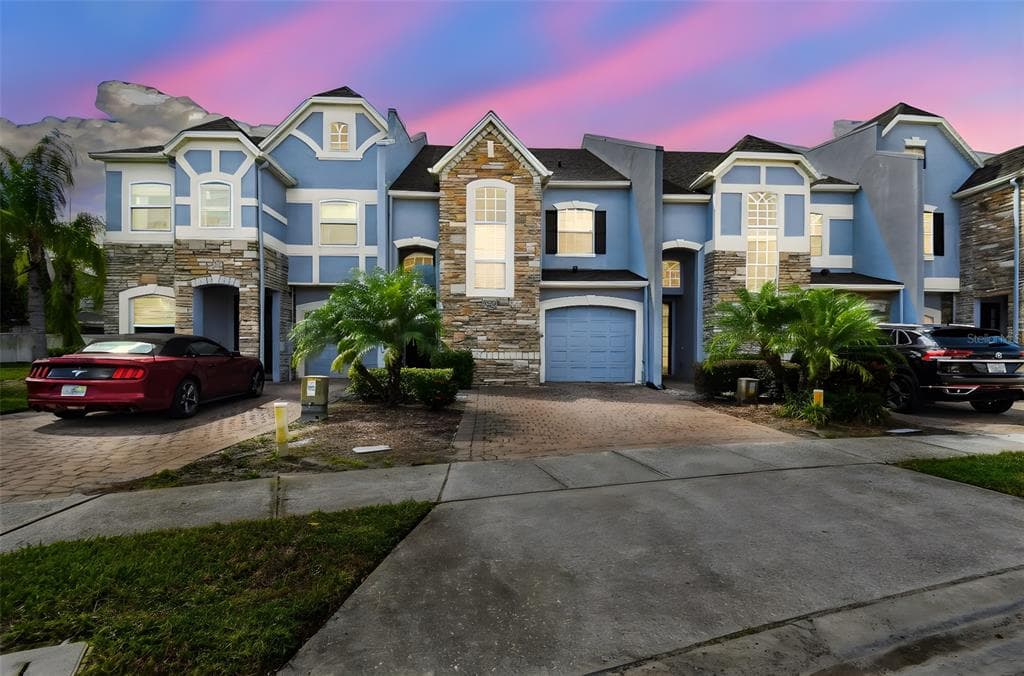2353 CHATHAM PLACE DRIVE ORLANDO, FL 32824