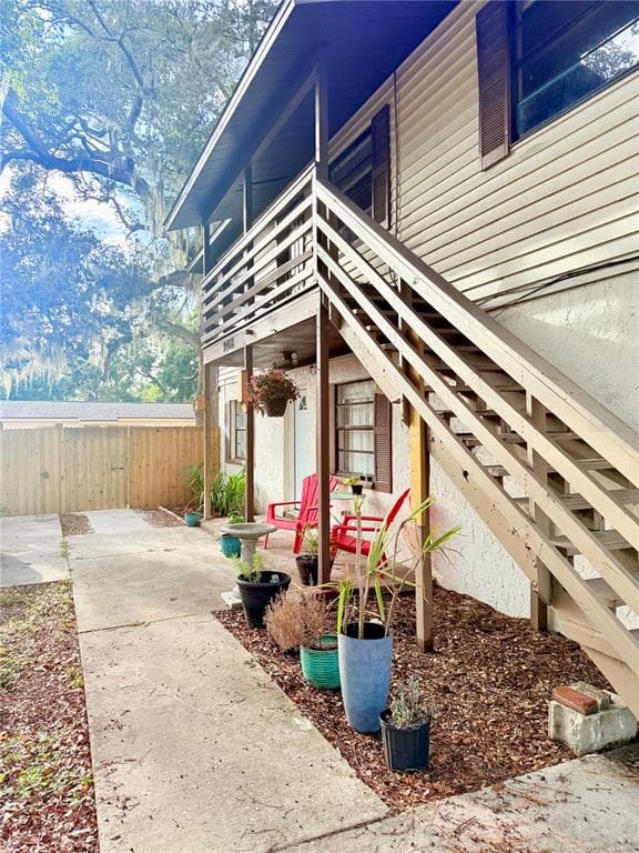 9402 N SEMMES STREET TAMPA, FL 33612