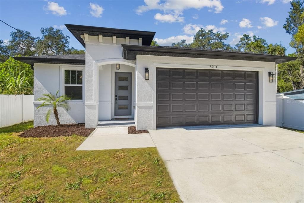 8704 N OTIS AVENUE TAMPA, FL 33604