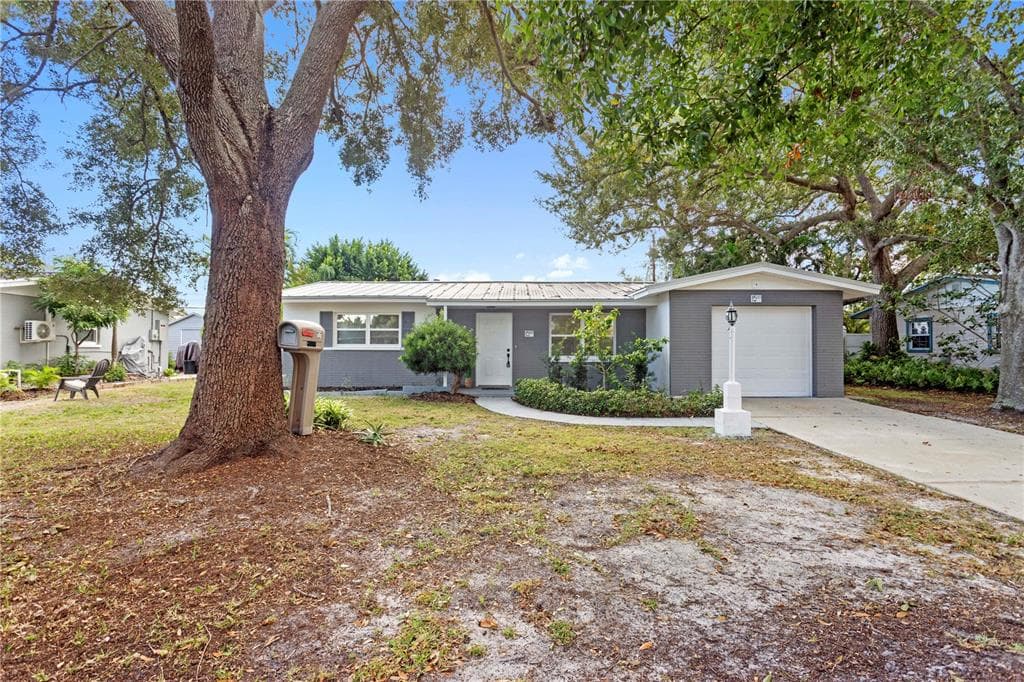 1500 78TH AVENUE N ST PETERSBURG, FL 33702