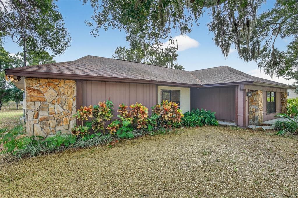 1825 STREETMAN DRIVE LITHIA, FL 33547