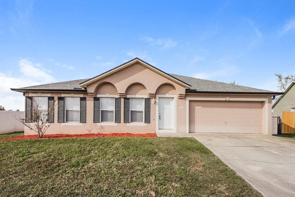 813 ALBI COURT KISSIMMEE, FL 34759