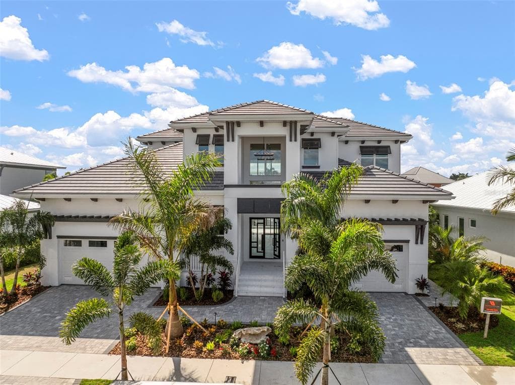 3 HAMMOCK BAY BLVD