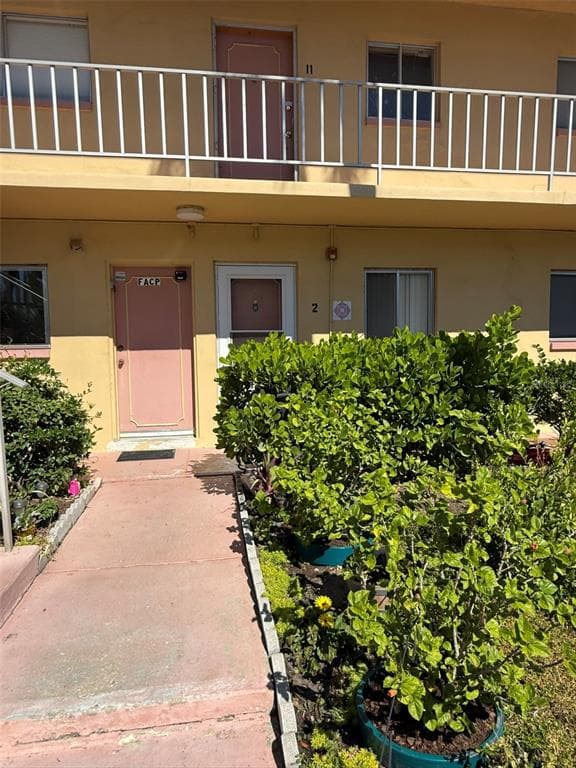 2003 GREENBRIAR BOULEVARD UNIT 2 CLEARWATER, FL 33763