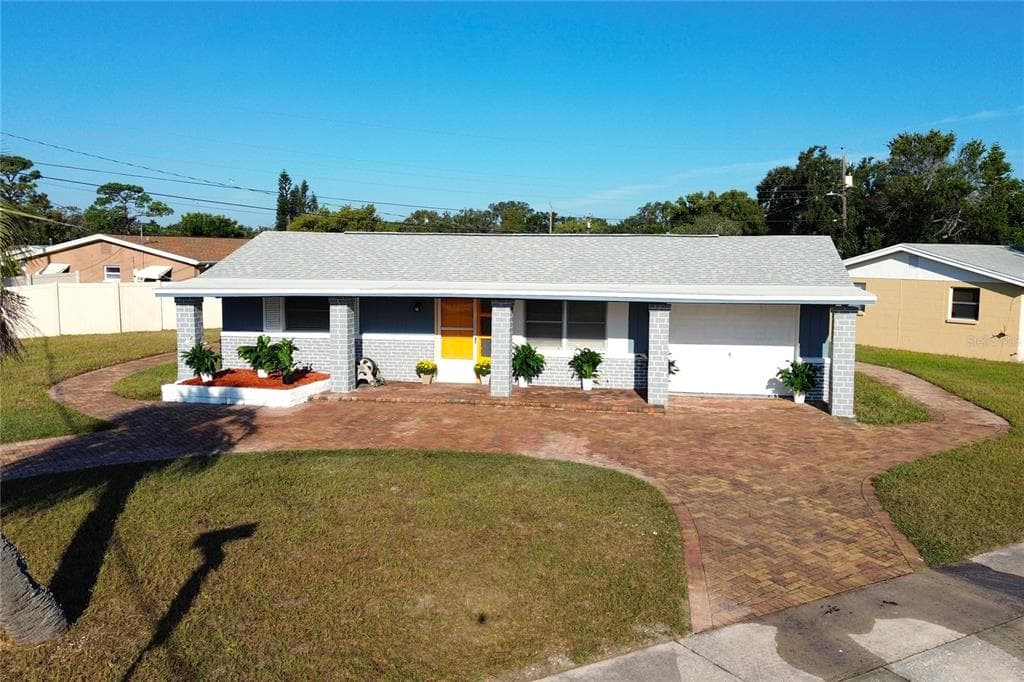 5307 FOREST HILLS DRIVE HOLIDAY, FL 34690