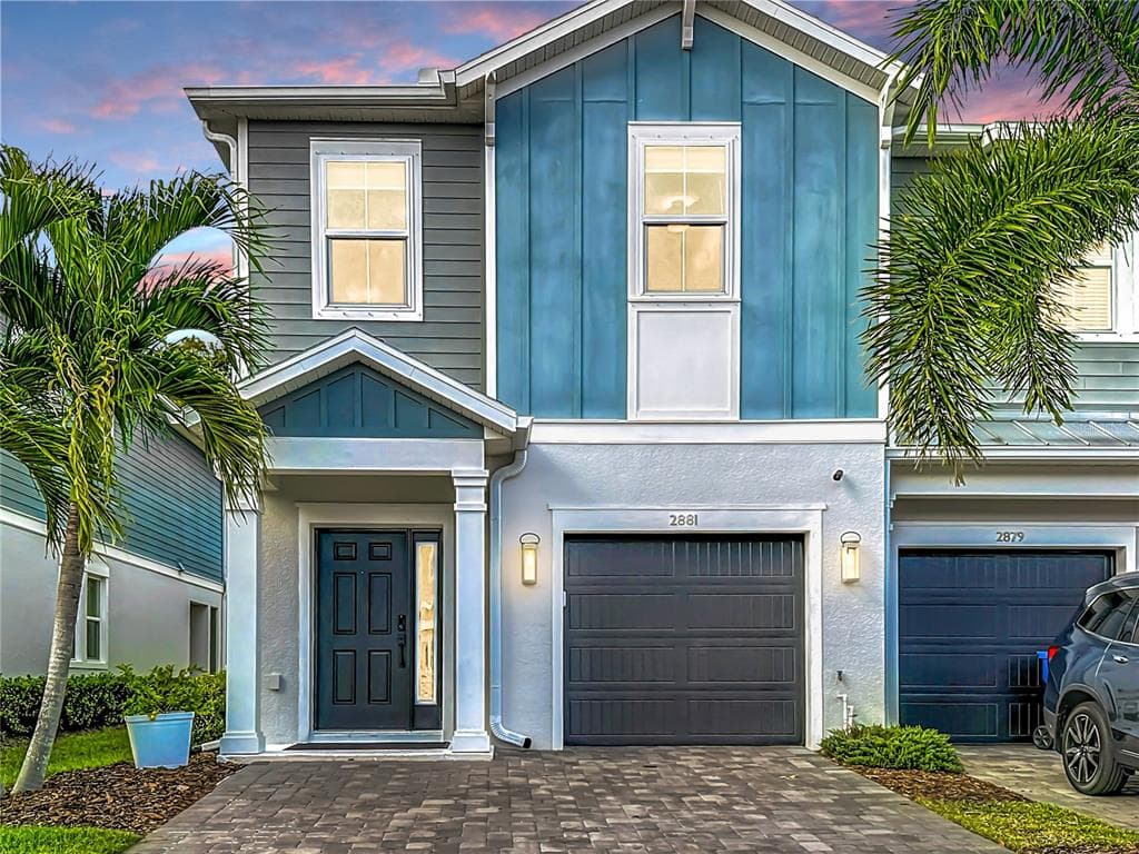 2881 GRAND KEMERTON PLACE TAMPA, FL 33618