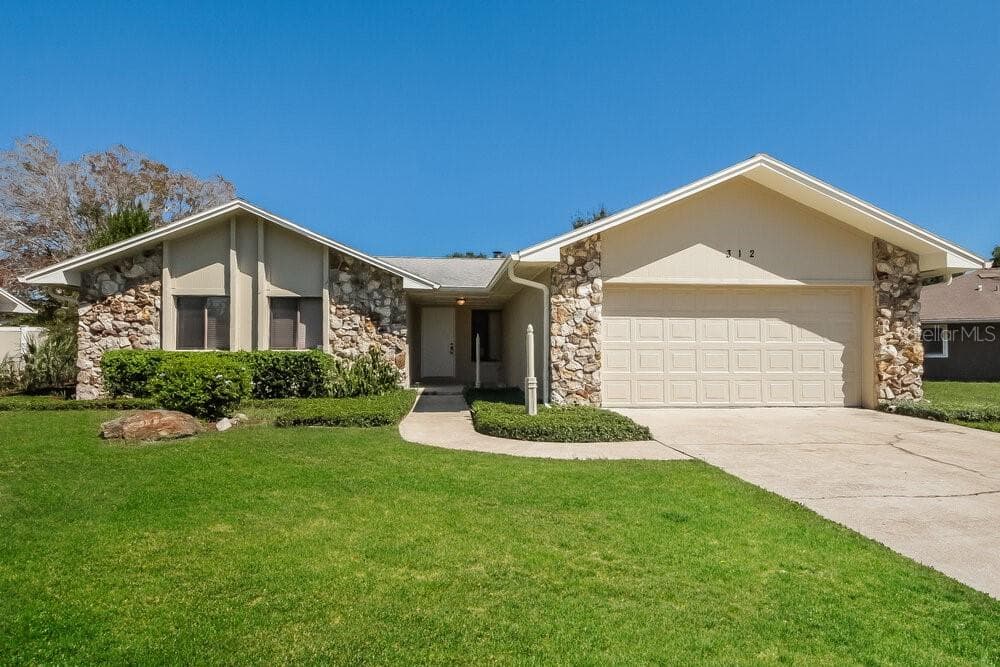 312 DUBLIN DRIVE LAKE MARY, FL 32746