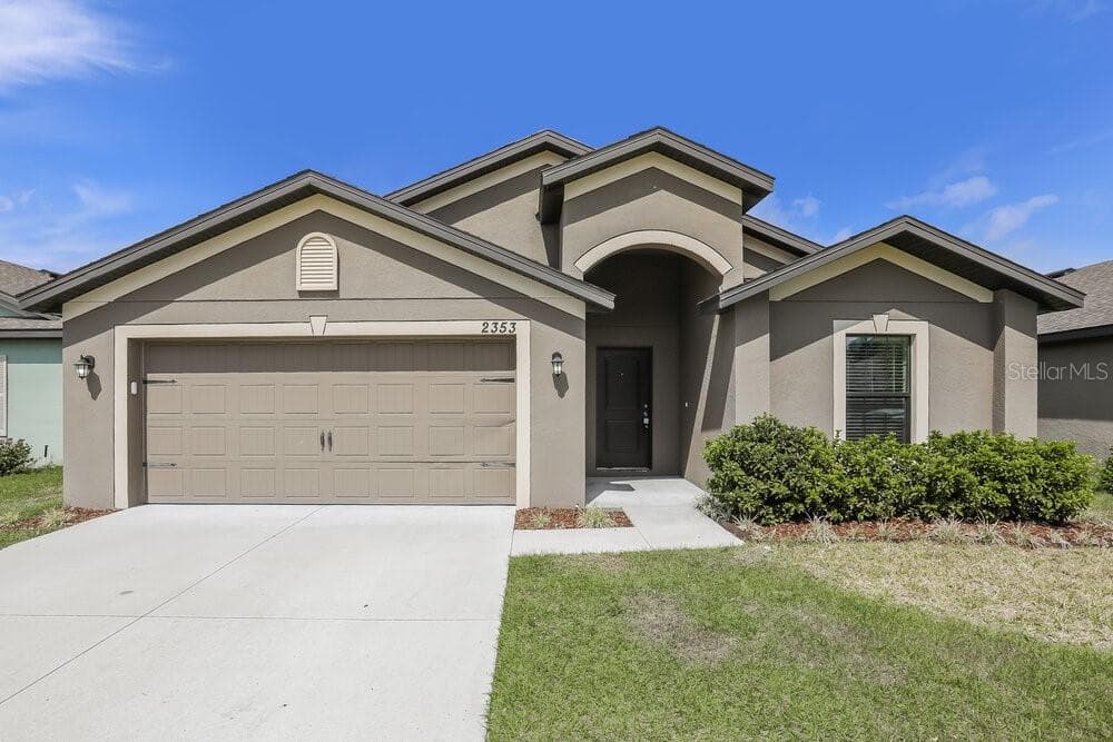 2353 BEXLEY DRIVE TAVARES, FL 32778