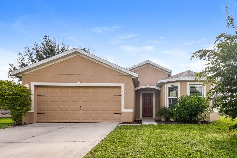 417 SE 9TH PLACE CAPE CORAL, FL 33990