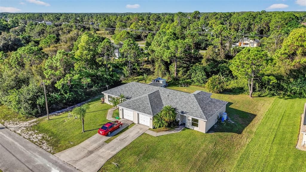710/712 CREUSET AVENUE S LEHIGH ACRES, FL 33974