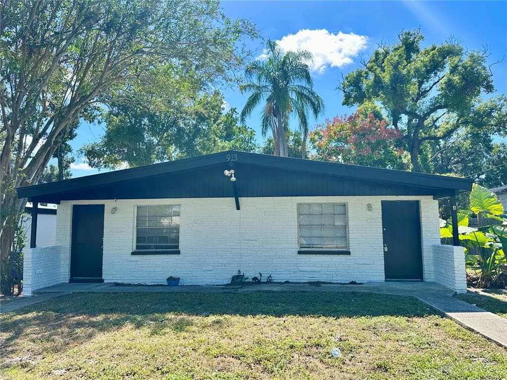 913 E 123RD AVENUE TAMPA, FL 33612