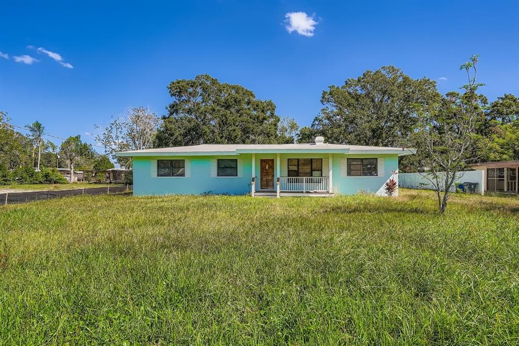 421 SHORE DRIVE E OLDSMAR, FL 34677