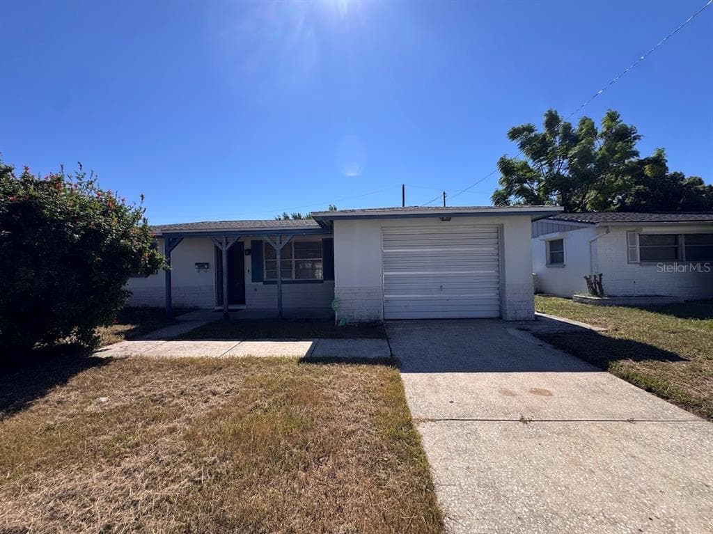 5140 PANORAMA AVENUE HOLIDAY, FL 34690