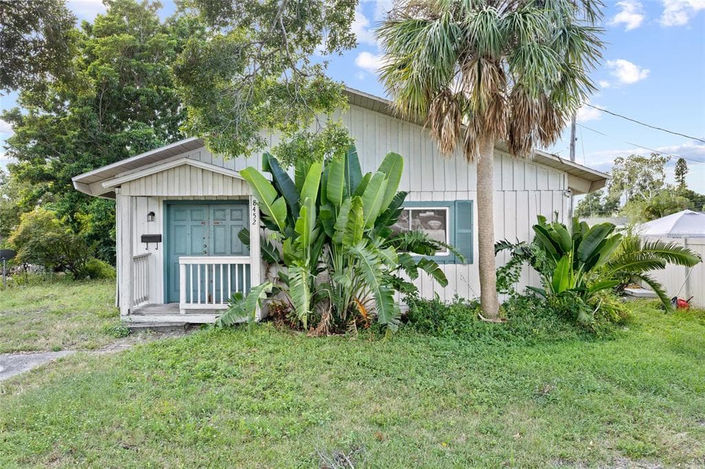 8452 6TH STREET N ST PETERSBURG, FL 33702