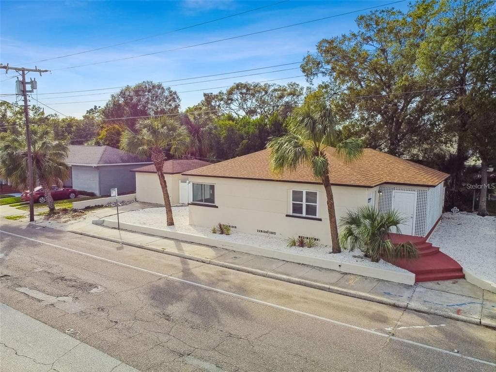 2402 W CYPRESS STREET TAMPA, FL 33609