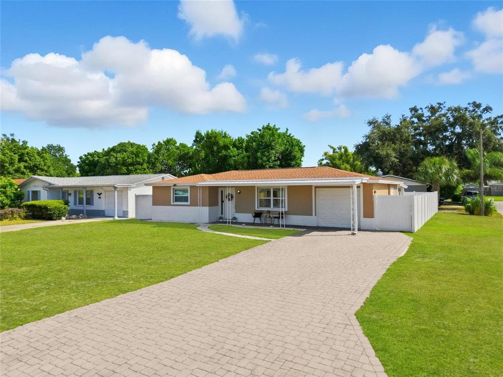 3744 CARRON STREET NEW PORT RICHEY, FL 34652