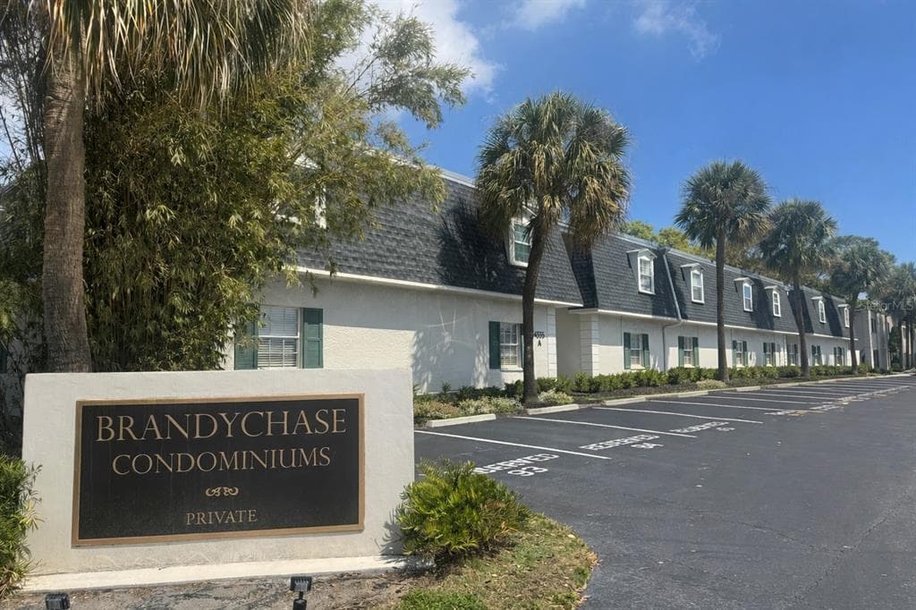 4335 AEGEAN DRIVE UNIT 212A TAMPA, FL 33611
