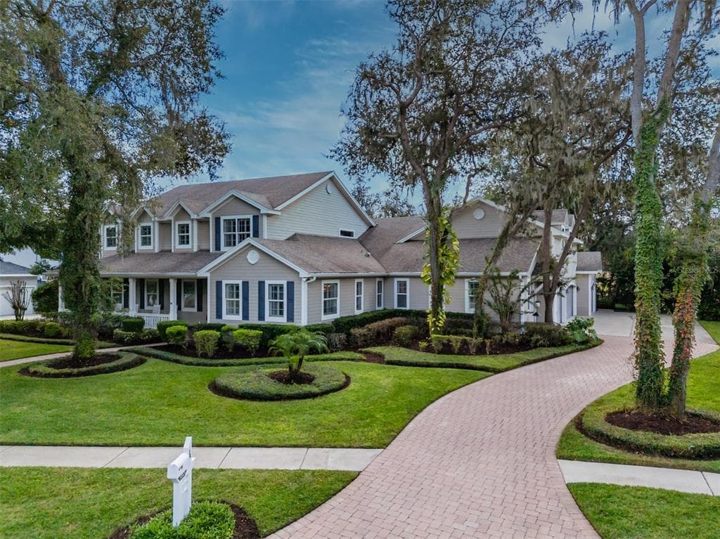 5803 THOREAU PLACE LITHIA, FL 33547