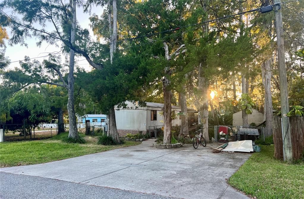 7165 ALGONQUIN STREET WEEKI WACHEE, FL 34607