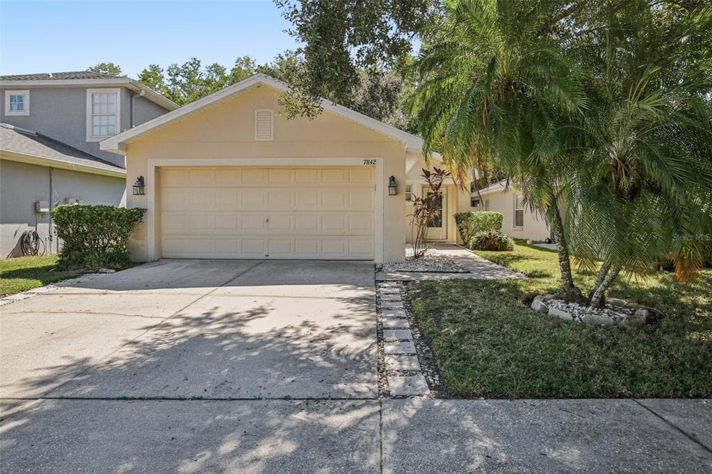 7842 CITRUS BLOSSOM DRIVE LAND O LAKES, FL 34637