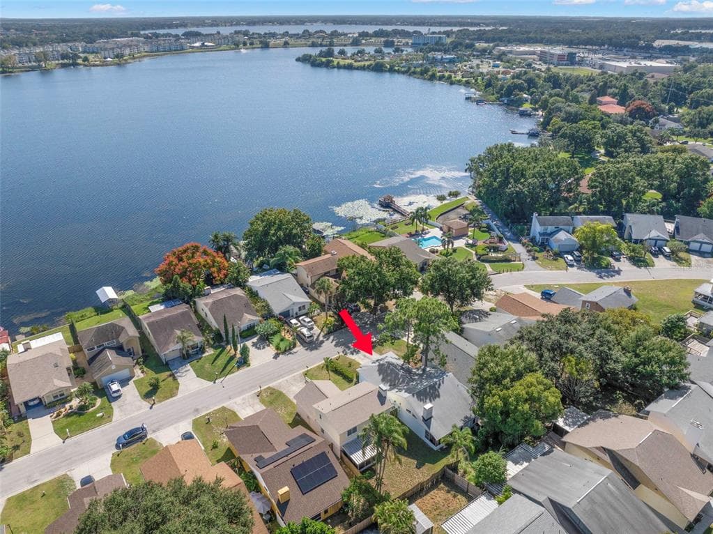656 LAKE DEXTER CIRCLE WINTER HAVEN, FL 33884