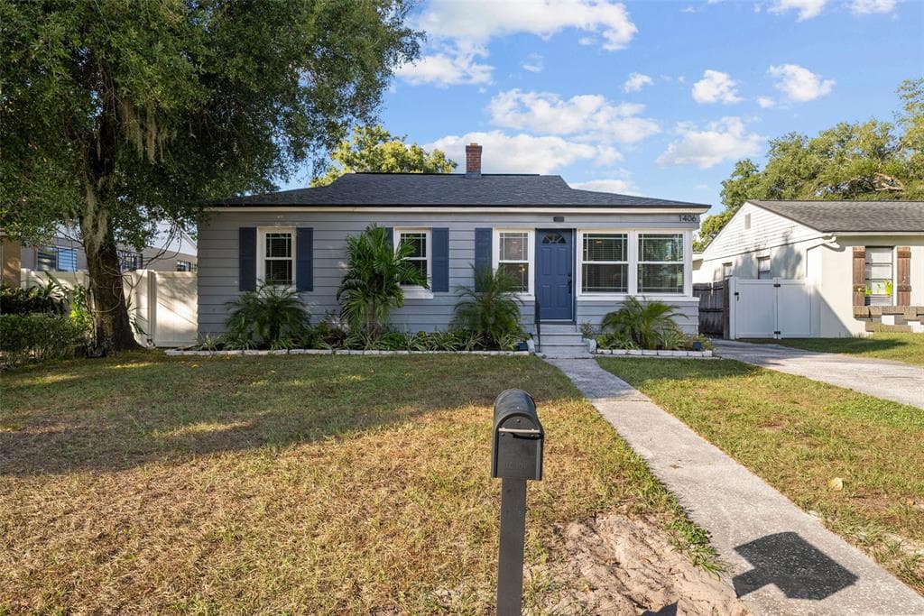 1406 E MOHAWK AVENUE TAMPA, FL 33604