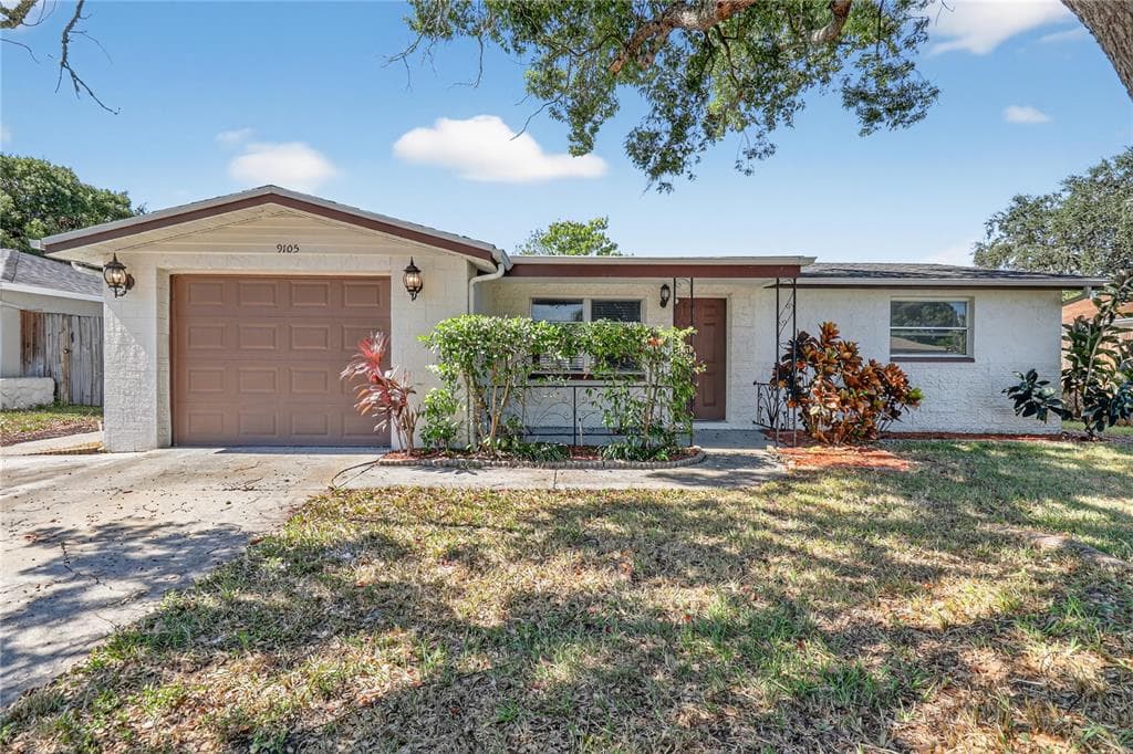 9105 LUNAR LANE PORT RICHEY, FL 34668