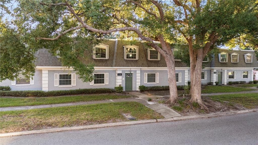1710 BELLEAIR FOREST DRIVE UNIT D BELLEAIR, FL 33756