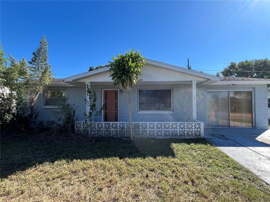 3640 HOLIDAY LAKE DRIVE HOLIDAY, FL 34691
