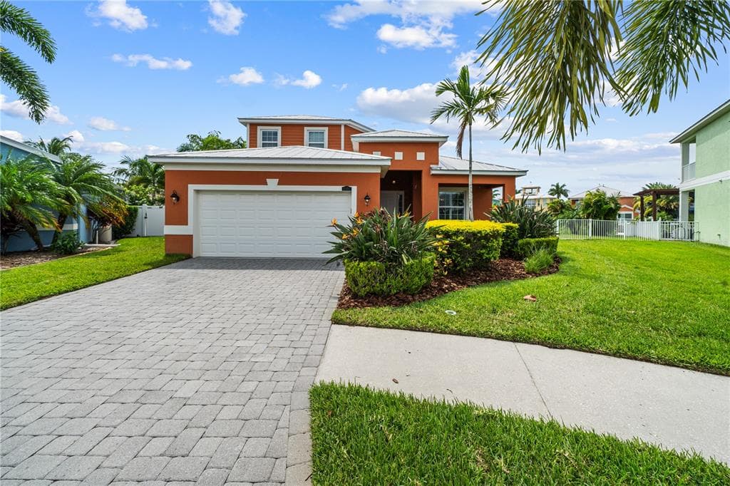 6404 KEY ISLAND AVENUE APOLLO BEACH, FL 33572