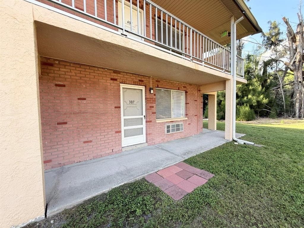 3301 58TH AVENUE S UNIT 307 ST PETERSBURG, FL 33712