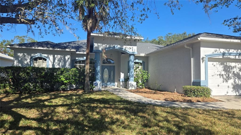 2116 GOLF MANOR BOULEVARD VALRICO, FL 33596